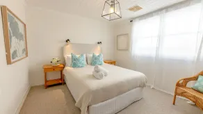 Blue Belle Cottage Berry - Image 5