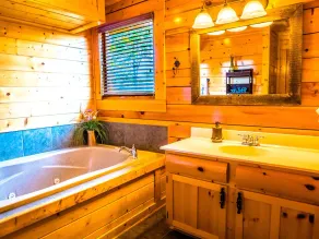2BR / 2BA Luxuskabine. Komplette Ausstattung, Pool, Whirlpool. Erstaunliche Aussichten. Schläft 10 - Image 4