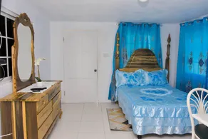 ONE BEDROOM APARTMENT - Image 5