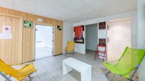 Super Endroit ! Grande Terrasse + accès piscine - Image 3
