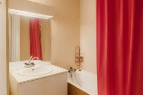 Duplex lumineux et spacieux en plein centre bourg - Image 2