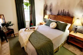 Dog friendly cabin. Peaceful nature getaway. - Image 5