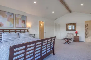 Nehalem Riverfront Home has Private Dock, Ten Minutes to the Beach in Manzanita! - Image 5