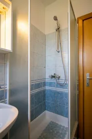 Apartments Den - Image 3