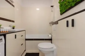 Bright Apartment | Close to Metro, Place to Work - Image 2