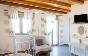 Marilena Traditional House - Image 3
