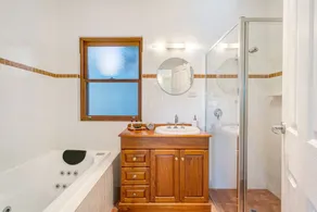 Centrally Located Goolwa Home - Towels & Linen Included, WIFI & Smart TV's - Image 4