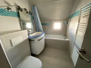100m du centre station, 3ème étage, vue pistes de ski, jacuzzi, hammam, balcon, parking, télévision - Image 3