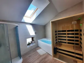 Schöne Wohnung mit Whirlpool und Grill - Image 3