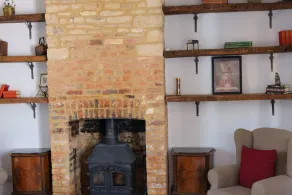 Charming Two Bedroom Cottage in Chipping Norton - Image 2