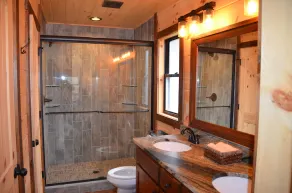 Riverfront cabin on the Toccoa River w/hot tub  NO HIDDEN FEES - Image 4