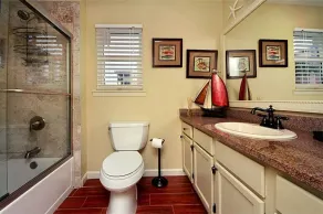 Snowbird Winter Specials Only 1 House til Beachfront, Front & Back Deck BBQ Grill - Image 3