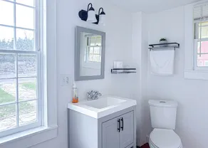 Coastal Antique farmhouse - Image 4