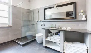 Stylish Penthouse with large terrace, great views, two bedrooms, sleeps 6, airco and private parking with EV - Image 3