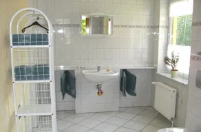 Apartamento com varanda com vista para o lago - Image 5