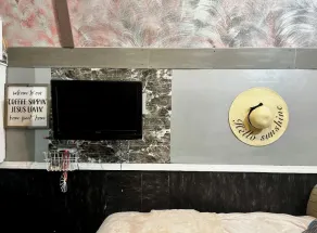 Glamping in the She Shed - Image 2