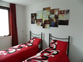 Appartamento Morena con giardino e terrazza vista lago, ideale per relax e sport - Image 4