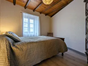Cottage in the heart of the medieval village of Saint-Ilpize - Image 4