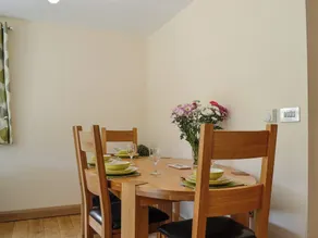 2 bedroom accommodation in Heyope, near Knighton - Image 5