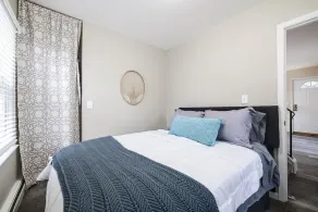 1 Block to Allianz Field • Sleeps 8+ • Patio & Parking - Image 5