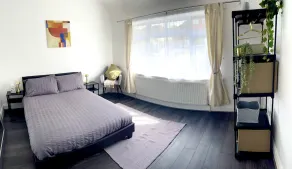 Modern four bedroom semi-detached house with off street parking 8 min drive to Wembley stadium, 5 miles to Central London - Image 4