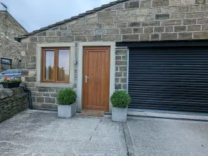 Cosy Cottage Close to Haworth Sleeps 2 - Image 2