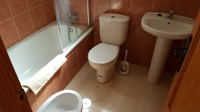 Fantastisches Preis-Leistungs-Verhältnis !! Haus neben dem Golfplatz - Image 2