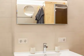 Apartamento \"Galerie Kaiser\" con vistas a la montaña, balcones y Wi-Fi - Image 3