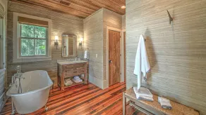 4-BR Hatcher House w/ docks, pool, & private firepit on Emma's Driftwood Farm - Image 3