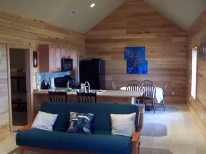 \"Saubere / gepflegte, voll möblierte Premium-Unterkunft\" - Dolphin Lodge - Image 3