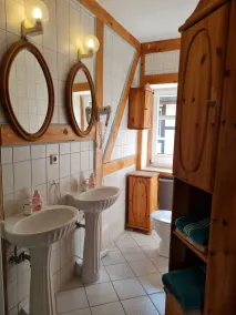 E - Uns Schün, Germany - Image 2