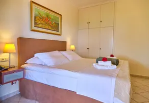 Chrismos Luxury Suites 1A Apraos Corfu - Image 5
