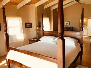 Holly's Beach Folly - Amazing Waterfront Villa, Sandy Beachfront, Pool, East End - Image 3