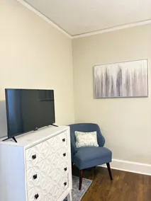 Immaculate Midtown home for Work teams & Families - Image 4