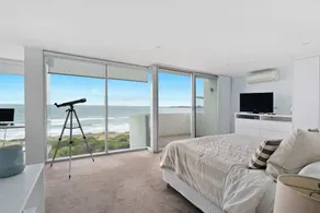 Luxury Esplanade Beach House - 2A Olivers Pde, Hayborough - Image 5