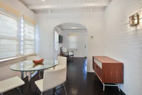 Completely transformed Hampton style cottage!! 2 from Beach!! - Image 5
