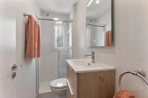 Wunderschönes Apartment “La Gardenia 41” mit WLAN, Pool, Terrasse und Garten; Straßenparkpätze vorhanden - Image 3