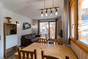 150m from ski slopes, 6th floor, view resort, swimming pool, sauna, terrace, balcony, ski locker - Image 5