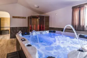 LUXURY VILLA with SPA and PRIVATE POOL - Image 4