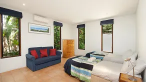 Byron Bay Accom - Beachbound 2 - 9 Marine Parade, Wategos Beach - Image 3