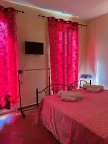 Korisia accommodation in villa delle canfore surrounded by an olive grove with sea view - Image 5
