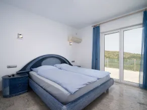 Alleinstehendes Ferienhaus mit Klimaanlage,  W-LAN, privatem Pool, Whirlpool, TV, Terrasse - Image 3
