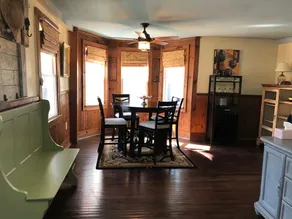Charming riverside home - Image 4