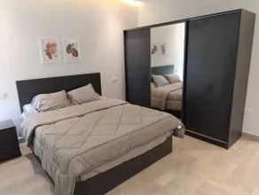 Apartment in Lake view with luxurious furniture - Image 2
