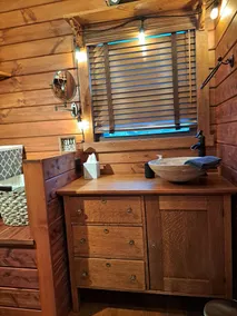 Tiny Cabin on the outskirts of Mohican State Park - Image 5