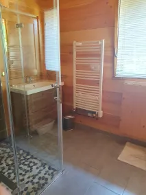 Chalet au calme, étang privé pour la pêche ou la baignade - 5 Chambres- - Image 5