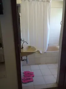 County Inn Hotel - Image 3