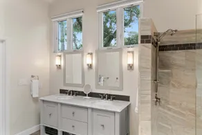 Maison isolée de cinq chambres à coucher de Carmel! - Image 2