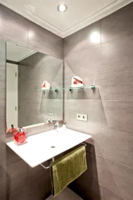 Apartment near the Pine Walk - Image 4