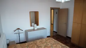 Wohnung in Villa mit Garten - Image 5